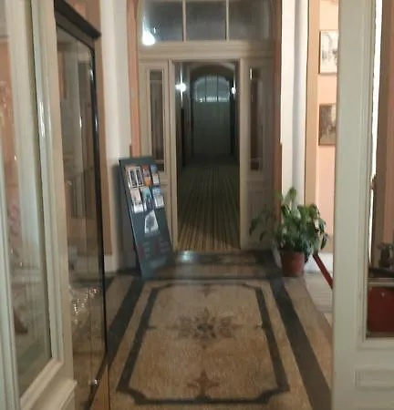 Veli Joze Hotel 2*