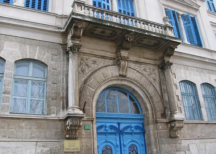 Veli Joze Hotel