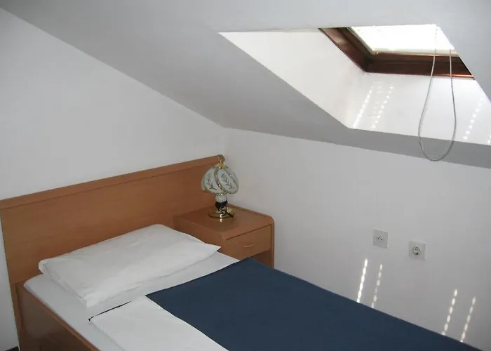 Veli Joze 호텔 풀라